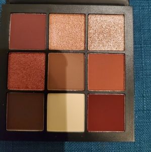 HUDA Beauty Eye Palette NWT